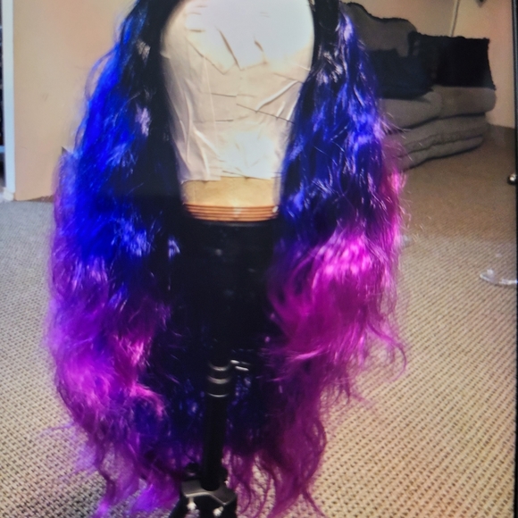 Hand Sewn Wig - Picture 4 of 4